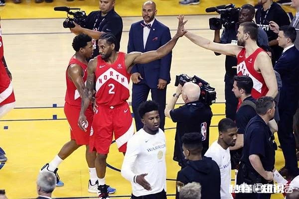 猛龙只有一个全明星卡哇伊，赢了缺兵少将的勇士获得总冠军，算不算欺负勇士为什么