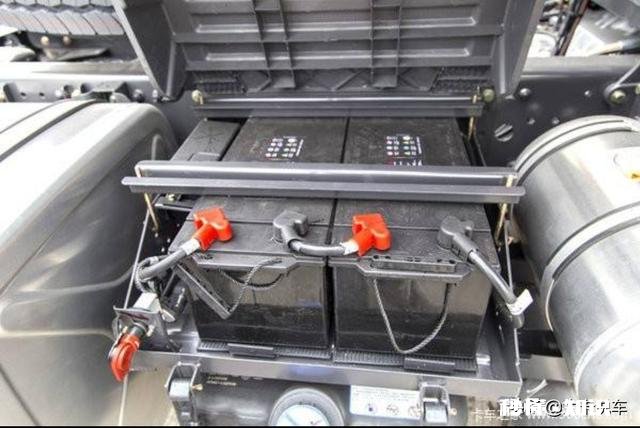 怎样防止汽车电瓶被盗