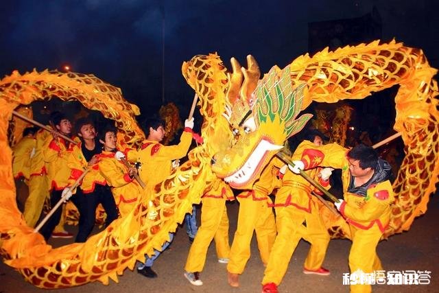 过年前好多人不想回老家，过完年又不想回自己家。这是为什么