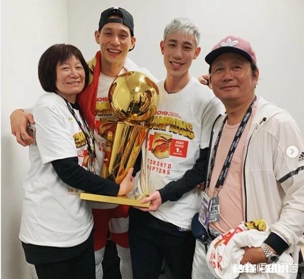 猛龙夺冠，周杰伦为林书豪骄傲，在球队里，替补队员有多重要