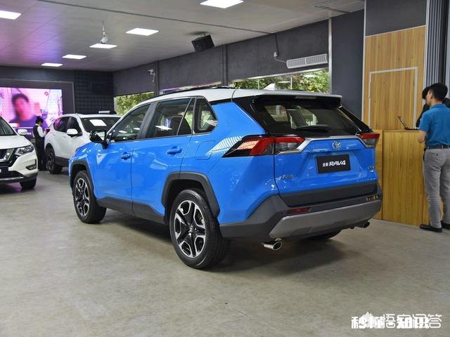 新款丰田荣放2020款，2.0L值得买吗