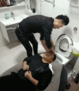 关于「男生自己吹头发技巧」，问问大家怎么看