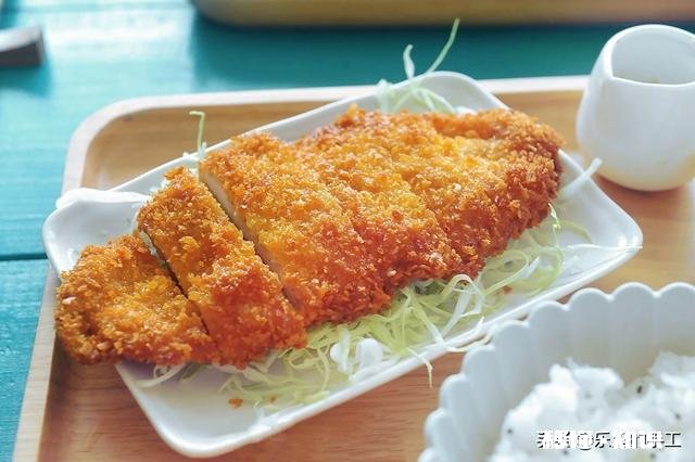 炸鸡排鸡肉发柴，怎么回事