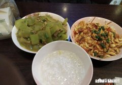 一日三餐简单却难全，你每天都能按时吃到三餐吗