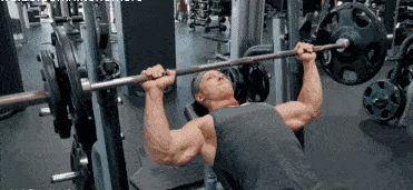 胸肌上部怎么练饱满,胸肌上部练饱满的技巧是什么