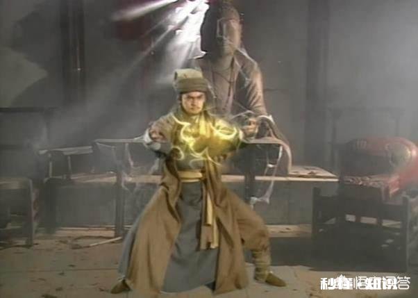 降龙掌在乔峰手中威力强大，可在洪七公手中，为何打不过王重阳