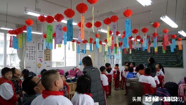 假如老师都做老好人，对学生放任自流，试想一下学校会是什么样子，社会又会是什么样子