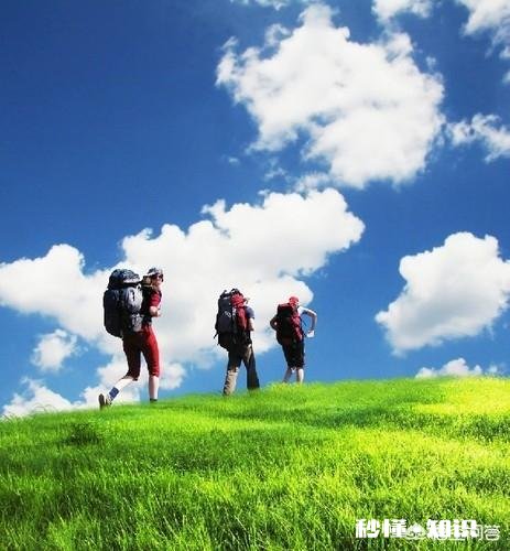 家里穷，孩子想花自己攒的30000块去旅游，家长该不该同意