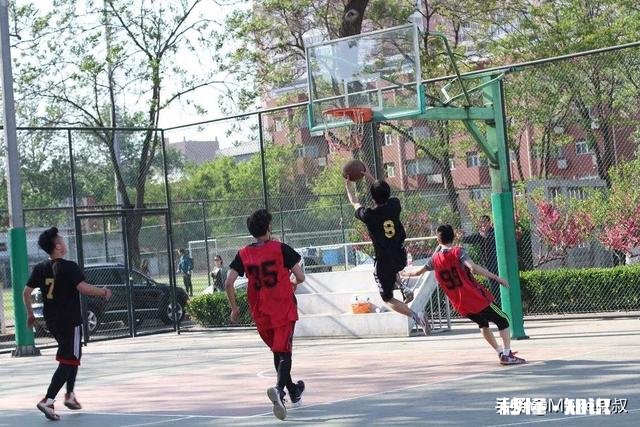 打篮球不敢突内线怎么办