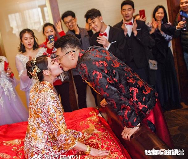 张云雷当伴郎，郭德纲、于谦、高峰到场祝贺，是谁的婚礼那么有排面