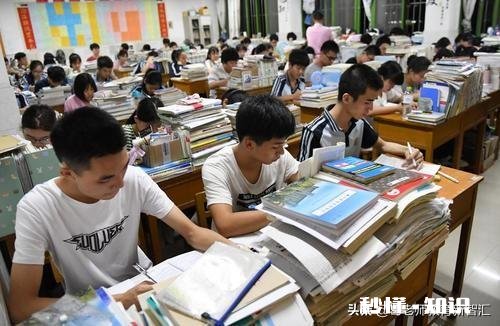 高中教育为什么不能像初中那样老师督促学生学，那样升学率不就更高了吗