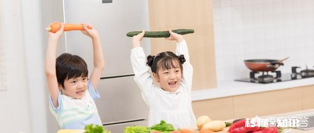 二胎宝妈亲身经历，俗话说“头胎看书养，二胎当猪养”，两胎有什么不同，该怎样理解