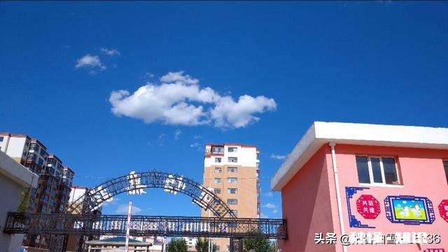 人生中有许多第一次，朋友们，你们都有哪些难忘的第一次呢