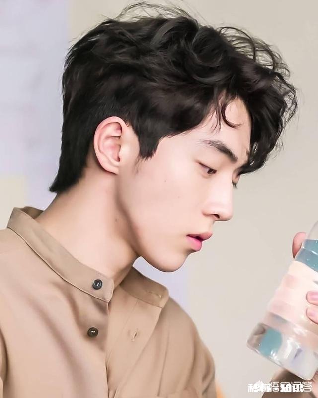 韩国有哪些颜值高的年轻男爱豆