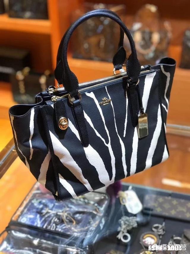 女士们，你们的包包一般背几年就不要了，轻奢品牌