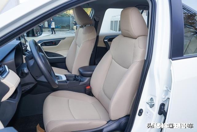 2.0L的荣放怎么样，家用够用吗