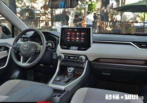 2.0L的荣放怎么样，家用够用吗