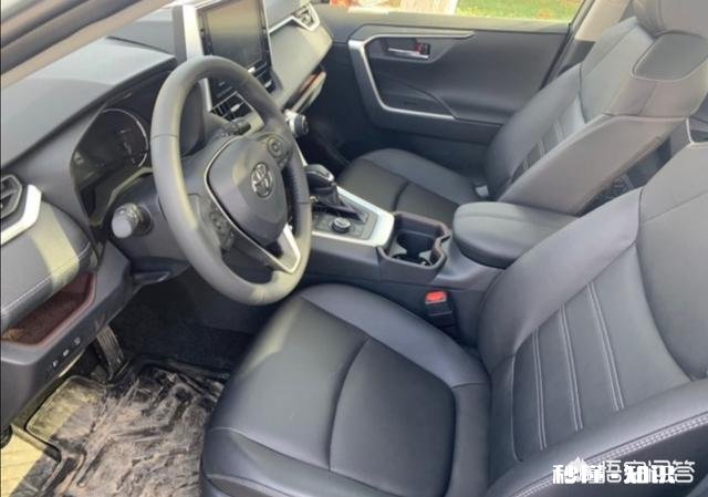 2.0L的荣放怎么样，家用够用吗