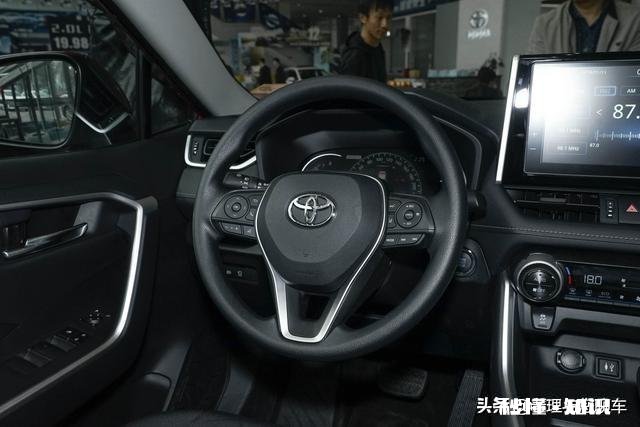 2.0L的荣放怎么样，家用够用吗