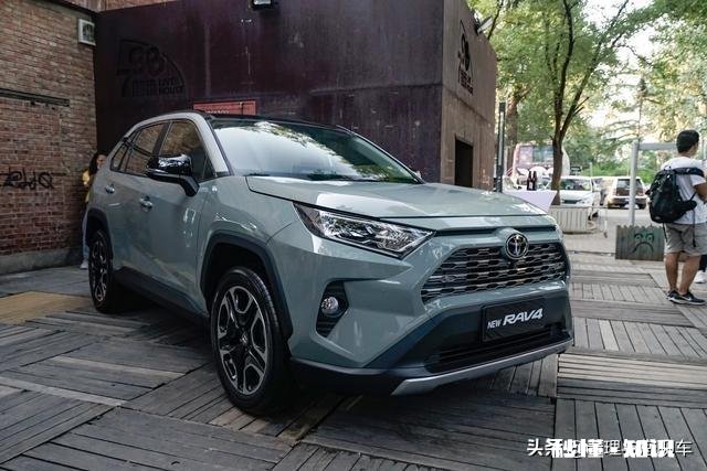 2.0L的荣放怎么样，家用够用吗