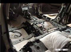 SUV加速发动机声音大怎么办