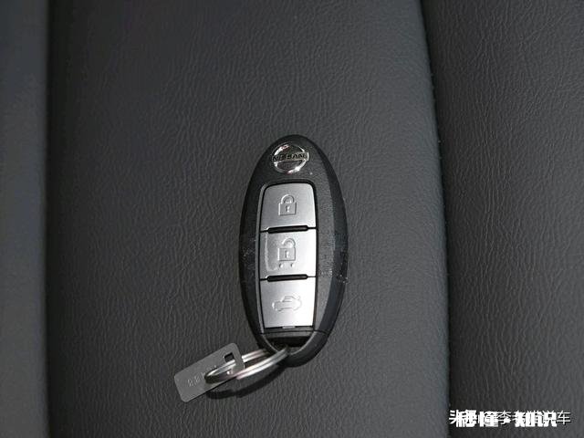 日产轩逸1.6L自动智享版怎么样全款和贷款能差多少钱