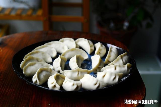 请问用什么肉和菜包的饺子好吃