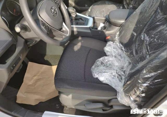 想入手丰田荣放的2.0L都市版，值得购买吗