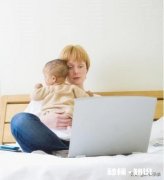 小孩子给父母带好还是自己带好