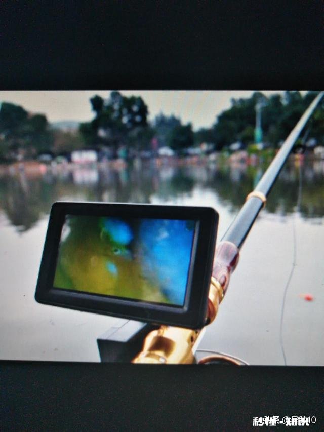 下午去钓鱼找了个钓点,正钓着,来了个人说他上午在这钓的,让我挪位置,合理吗