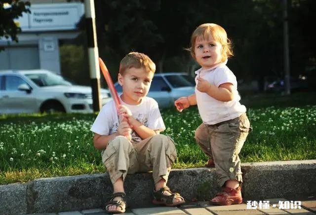 北大毕业生12年不回家，万言书控诉父母，大家怎么看