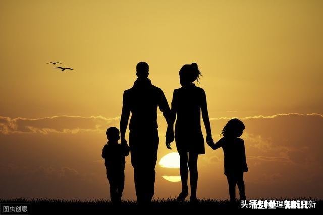 北大毕业生12年不回家，万言书控诉父母，大家怎么看