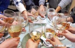 领导知道我有胃病但是聚餐仍让我喝酒怎么办