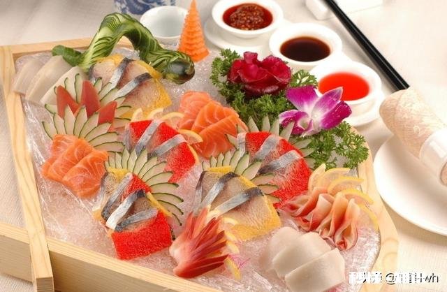 日本人那么喜欢吃生鱼片，为什么体内没有寄生虫