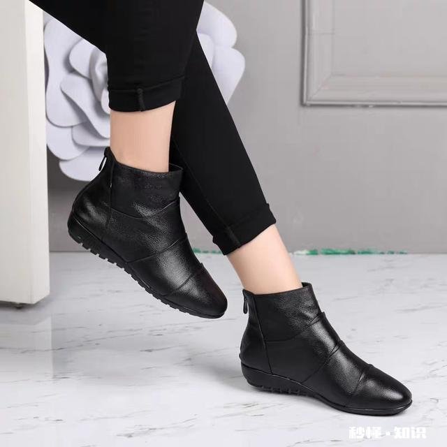 请问下给妈妈买鞋子的话，适合买什么鞋子