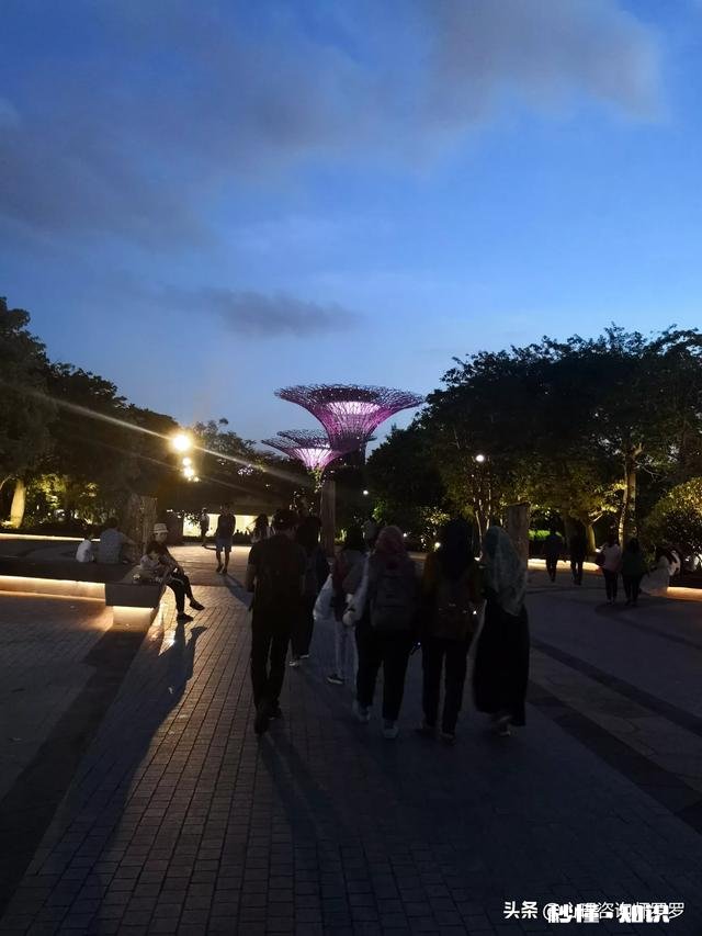 打工二十年，现在刚找到工作就恐惧，导致胃不舒服，好抑郁啥办