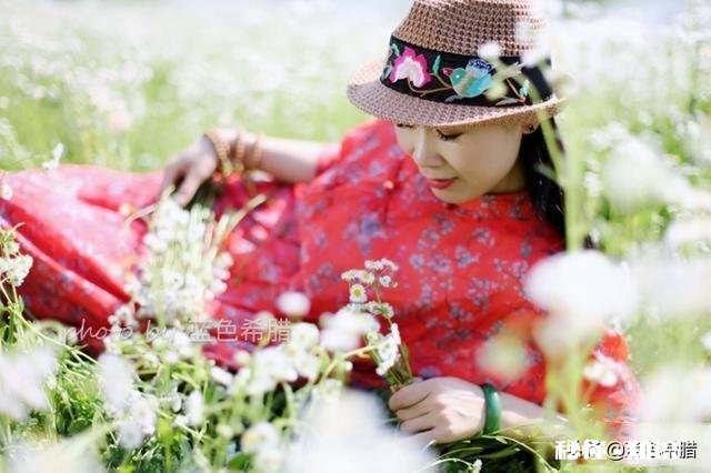 拍摄人像写真的时候，怎么引导模特才自然