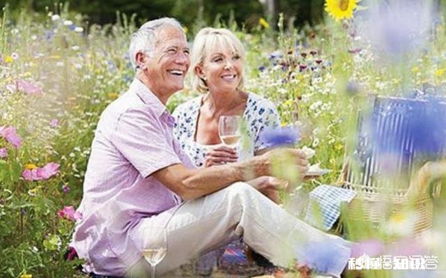 45岁后，身上这一处越“软”，一处越“弹”，就越能健康长寿，指的是哪里