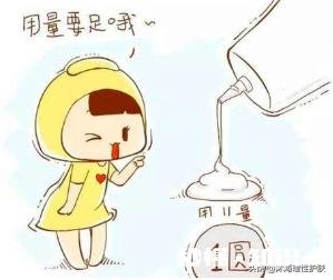 大学生皮肤比较油适合用什么牌子护肤品