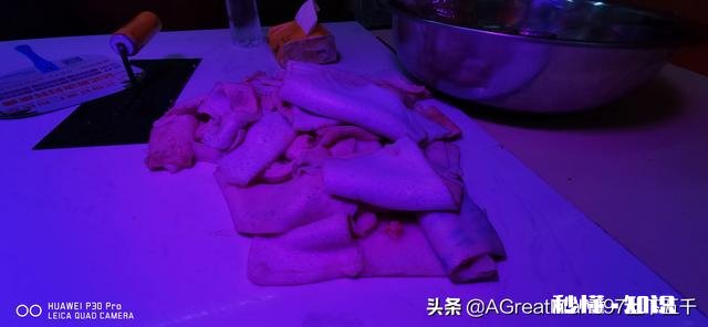 生猪已经连续降价超7周，2021年，养猪还挣钱吗