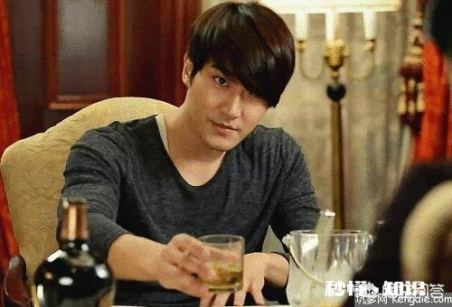 为什么有些女人找的男人又抽烟又喝酒，却又要求他们不抽烟不喝酒呢