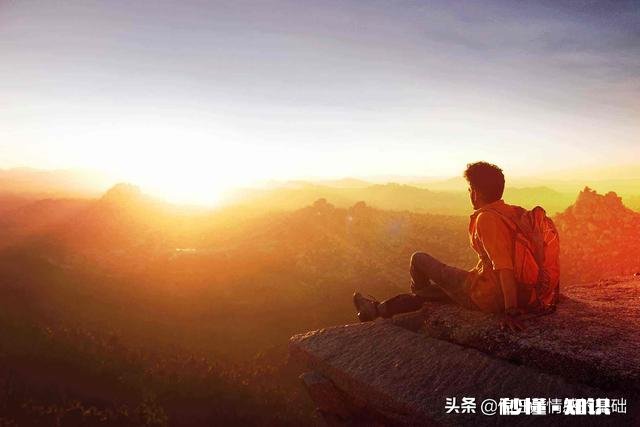 我不快乐，想要自己快乐，已经不记得笑是什么感觉了，该怎么做