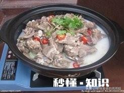 问一下羊腿和羊排怎么做不膻，吃多大的羊比较好