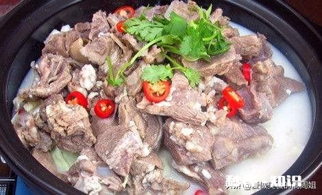 问一下羊腿和羊排怎么做不膻，吃多大的羊比较好