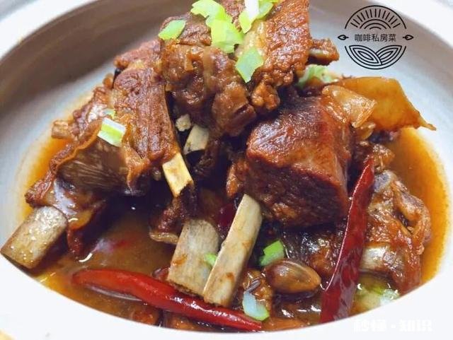 问一下羊腿和羊排怎么做不膻，吃多大的羊比较好