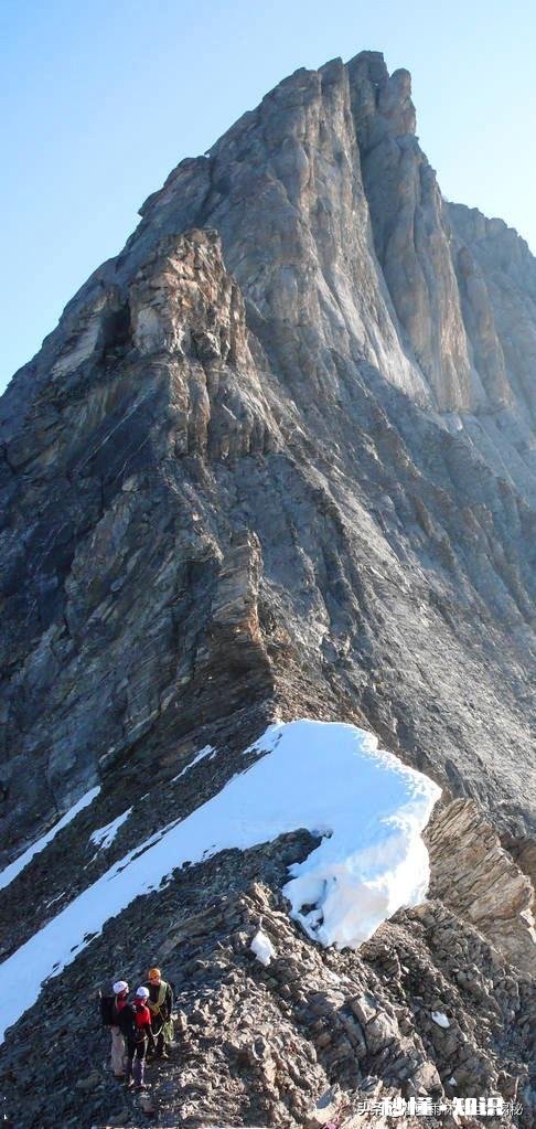 男人点燃了女人的爱火，却又无情地将它浇灭了，谁之过