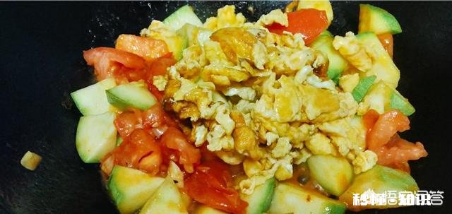 西葫芦炒鸡蛋的做法是什么