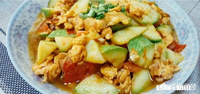 西葫芦炒鸡蛋的做法是什么