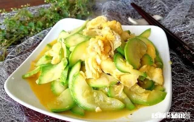 西葫芦炒鸡蛋的做法是什么