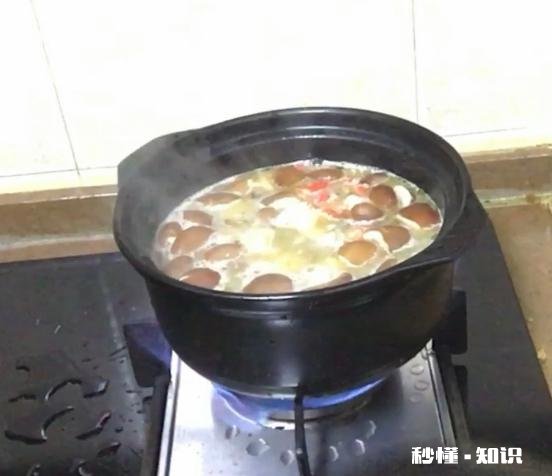 八大菜系之鲁菜黄焖鸡米饭，如何制作又香又嫩的黄焖鸡